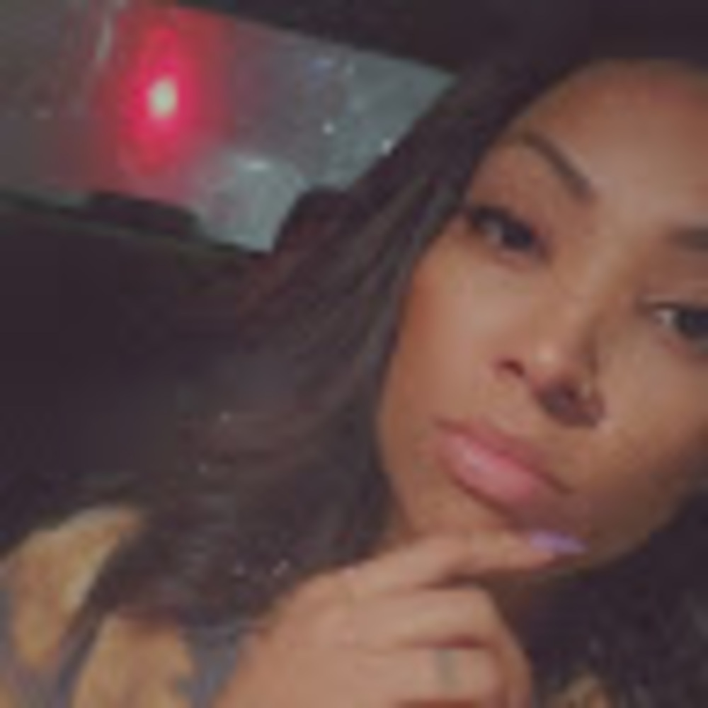 Meet your Posher, Deshawna